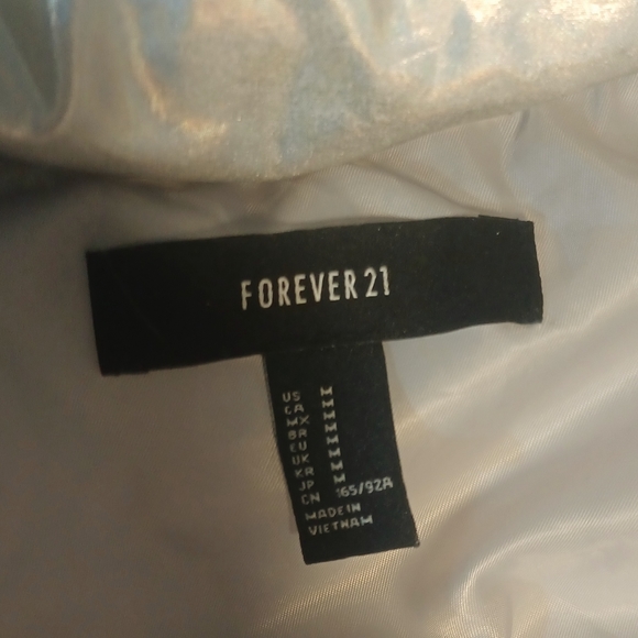 Womans coat - Picture 2 of 2